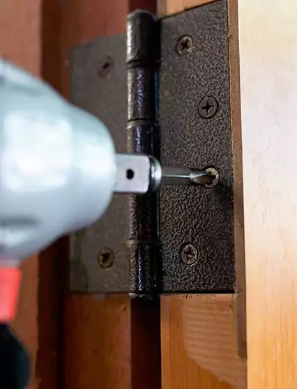 Professional Door Hinge Replacement Greenacres, FL